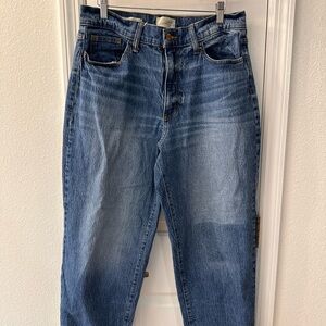 Universal Thread Women's Straight Leg Blue Jeans